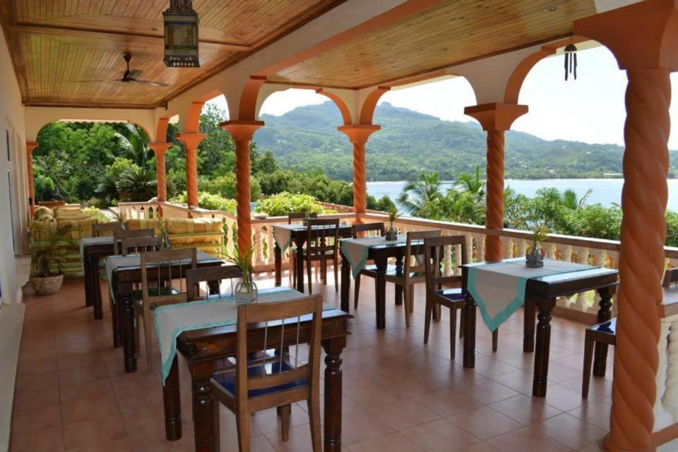 Bayview Villa -Sea Side Villa Anse Boileau Exterior foto