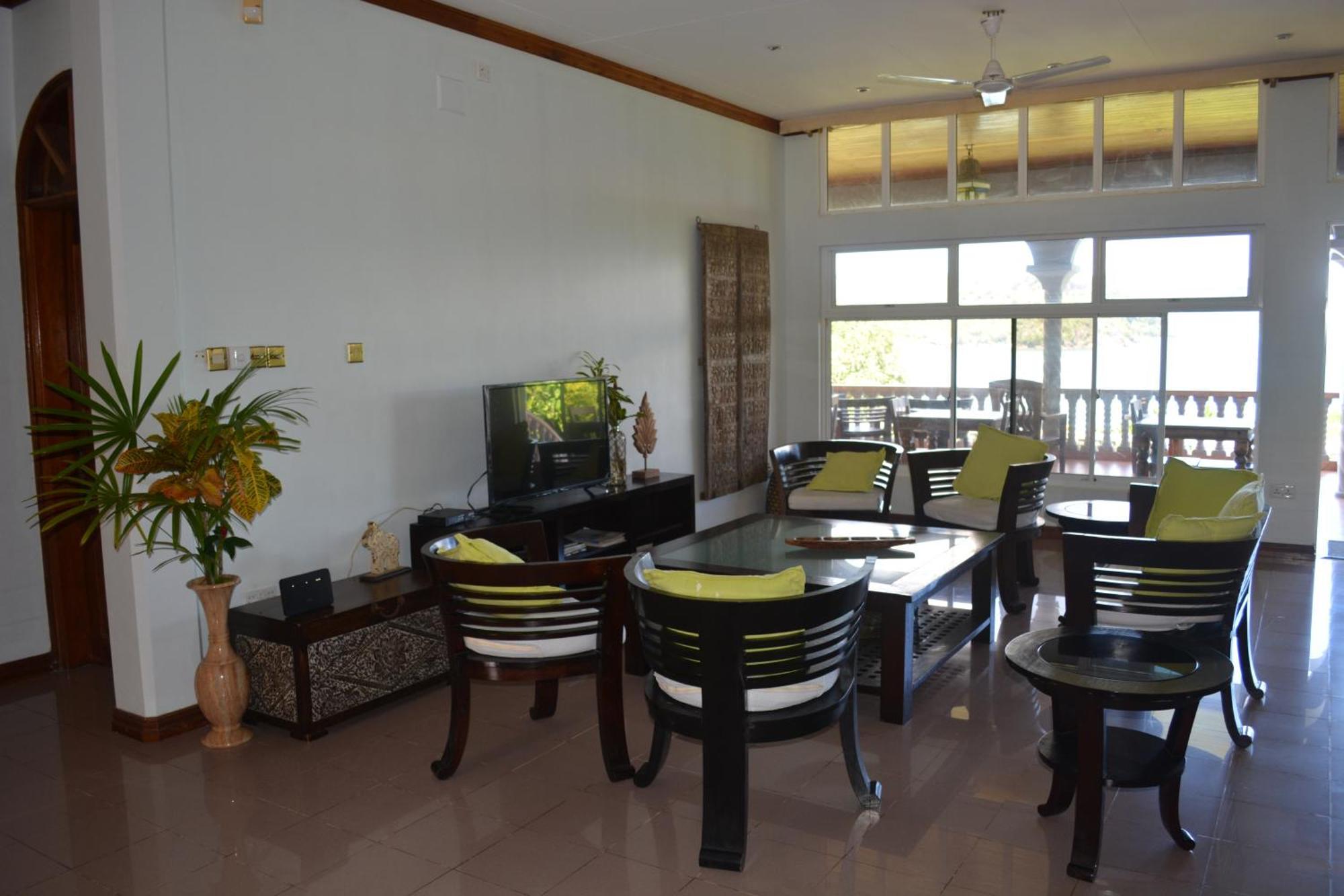 Bayview Villa -Sea Side Villa Anse Boileau Exterior foto